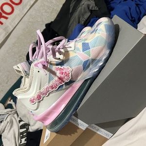 Nike Atmos x Lebron 18